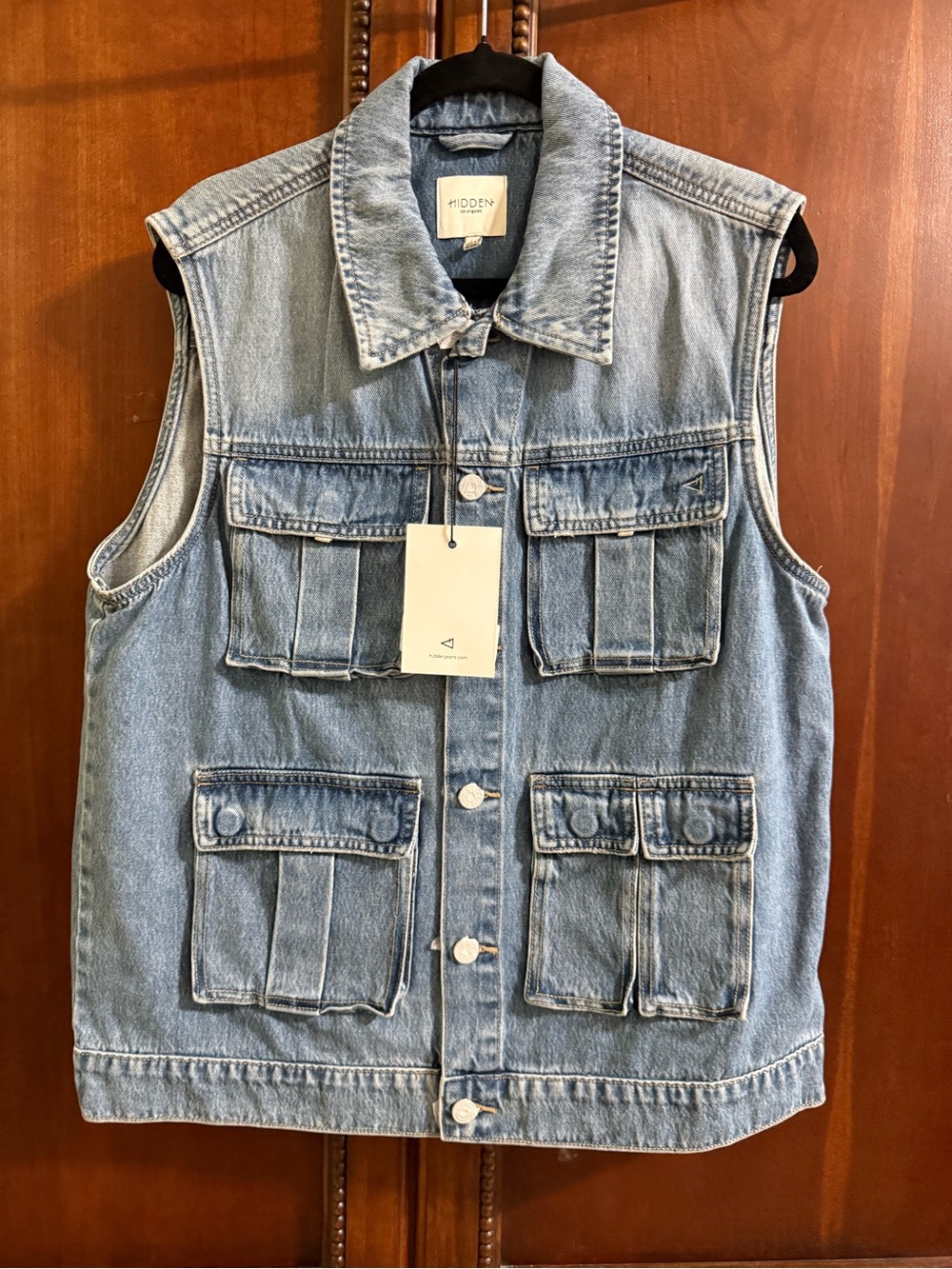 Hidden Denim Utility Vest - Light Blue Women's Sleeveless Jacket